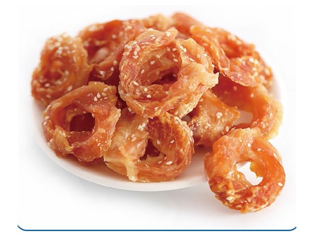 Dried Chicken Roll with Sesame VPC-09 - Chicken Jerky dog treats OEM from China
